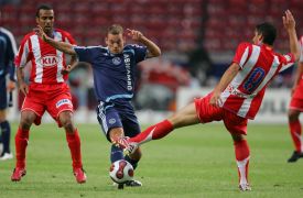 Wesley Sneijder (uprostřed)