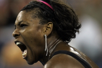 Venus Williamsová během prohraného zápasu s Belgičankou Heninovou 