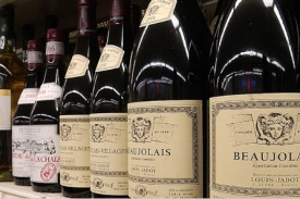 Beaujolais se může pochlubit lehkou ovocitou chutí.