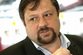 Petr Wolf zvažuje podání trestního oznámení.
