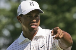 Tiger Woods byl druhý o jedinou ránu