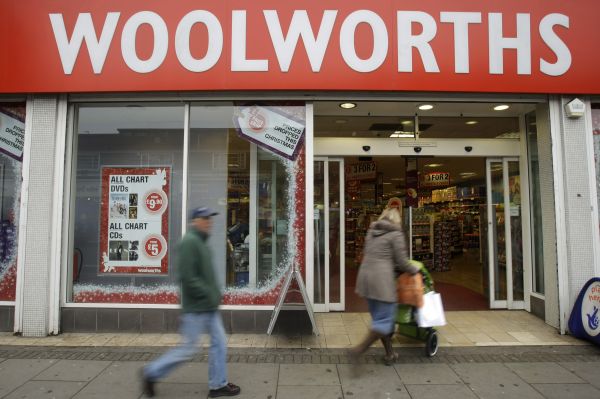 Maloobchodní řetězec Woolworths propustí 30 tisíc lidí. Maloobchodní řetězec Woolworths propustí 30 tisíc lidí.