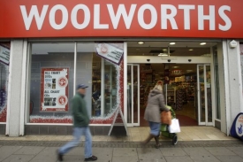 Maloobchodn&iacute; řetězec Woolworths propust&iacute; 30 tis&iacute;c lid&iacute;.