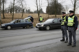 Jeden z mnoha pondělních policejních zátarasů.