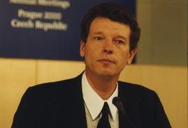Zdeněk Hrubý jako český zmocněnec pro MMF.