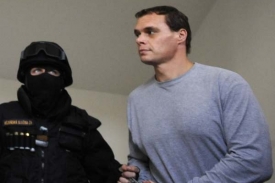 Smrt člena Berdychova gangu začala policie vyšetřovat jako vraždu. Smrt člena Berdychova gangu začala policie vyšetřovat jako vraždu.