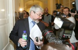 Europoslanec a bývalý ředitel TV Nova Vladimír Železný u soudu