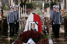 Pohřeb se konal ve svatoštěpánské katedrále.