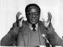 Mugabe při volbách roku 1980.