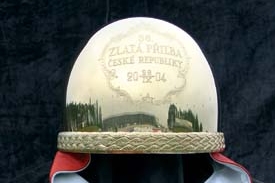 Zlata přilba