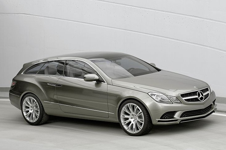 Studie Fascination od Mercedesu se poprvé ukáže v Paříži.