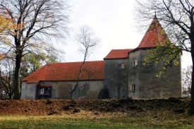 Oživlý hrádek Cuknštejn.